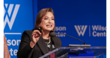 Presidential Hopeful Gálvez Calls for Level Playing Field in Mexico’s Energy Sector